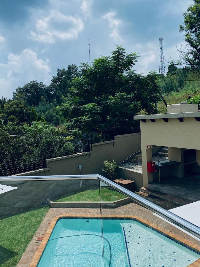 Rnb Guesthouse Roodepoort Exterior foto