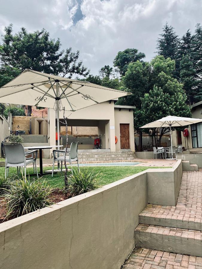 Rnb Guesthouse Roodepoort Exterior foto